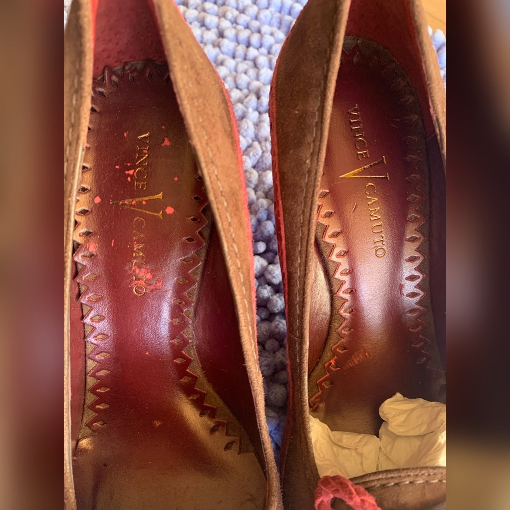 ‼️SOLD‼️NWOT Cute Vince Camuto Pumps Suede Heels - Picture 6 of 6
